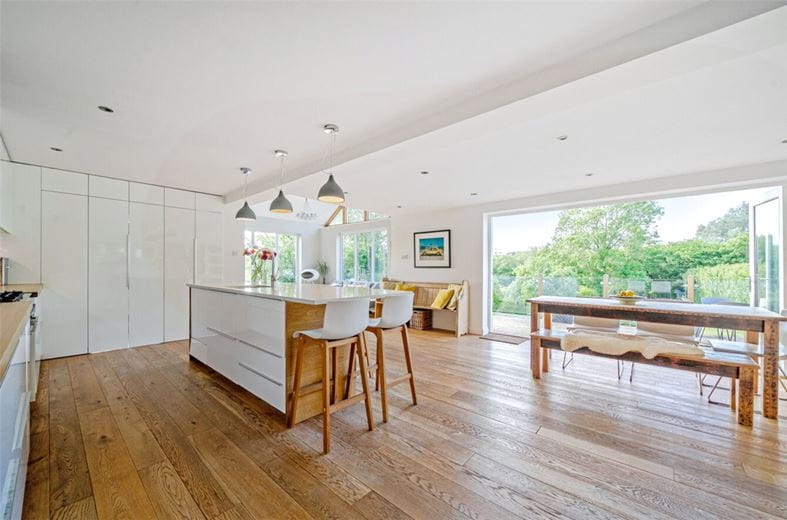 4 bedroom house, High Street, Manton SN8 - Available