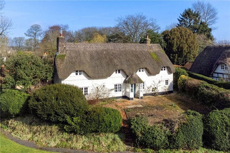 4 bedroom house, Easton Royal, Pewsey SN9 - Available