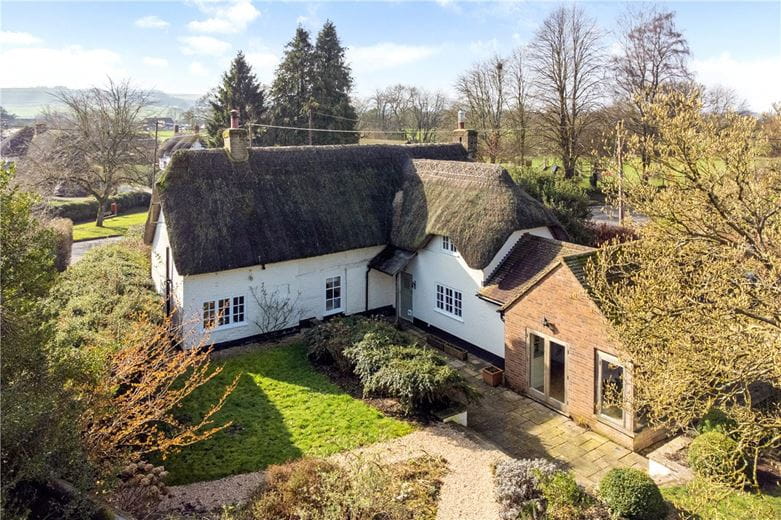 4 bedroom house, Easton Royal, Pewsey SN9 - Available