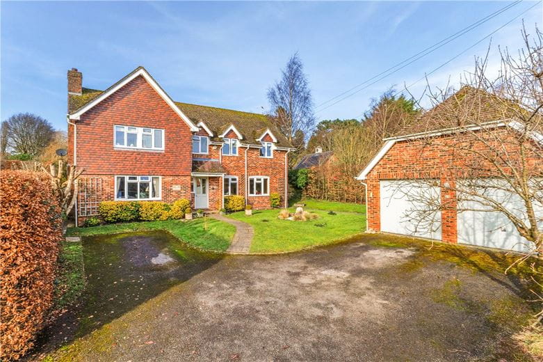 5 bedroom house, Back Lane, Marlborough SN8 - Available