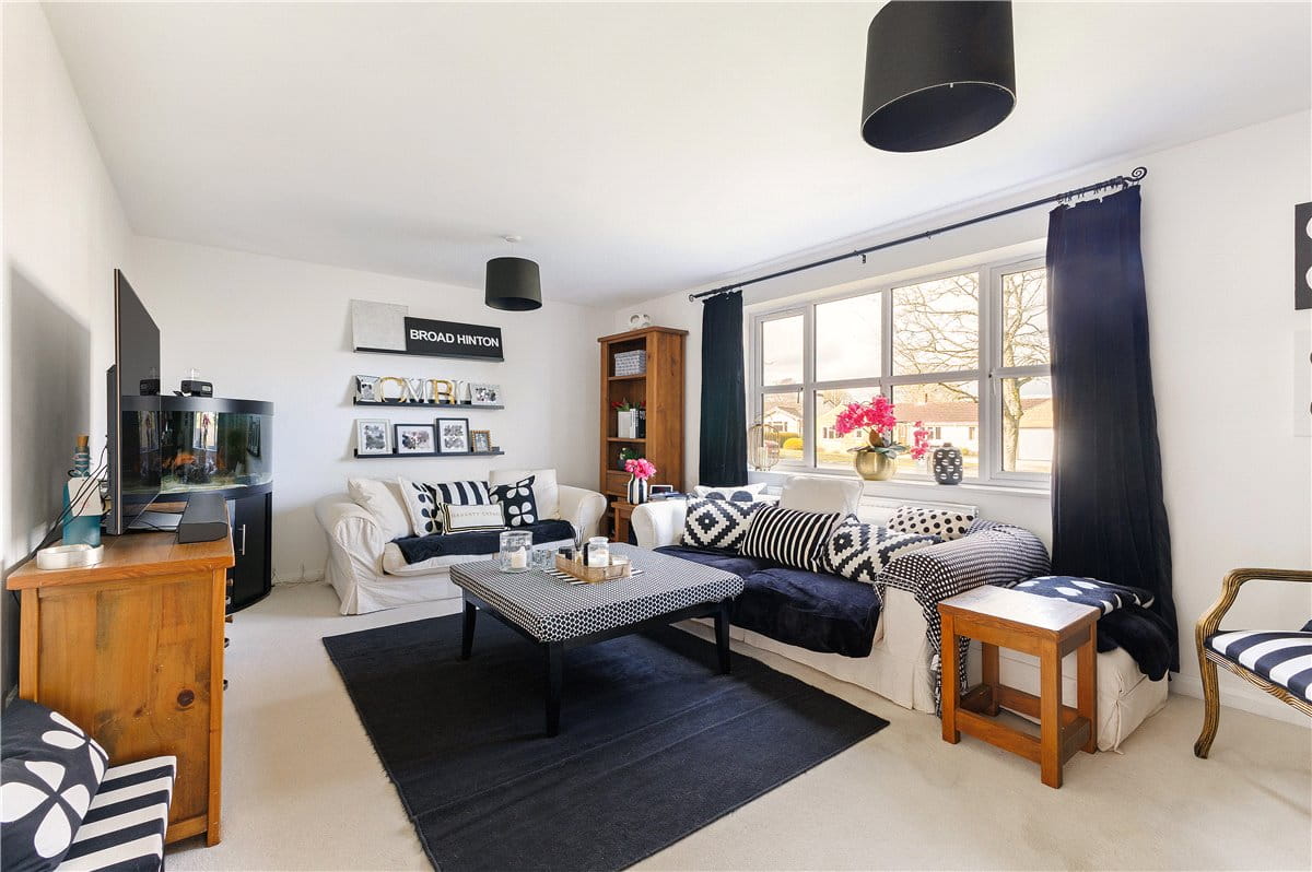 5 bedroom house, Fortunes Field, Broad Hinton SN4 - Sold STC