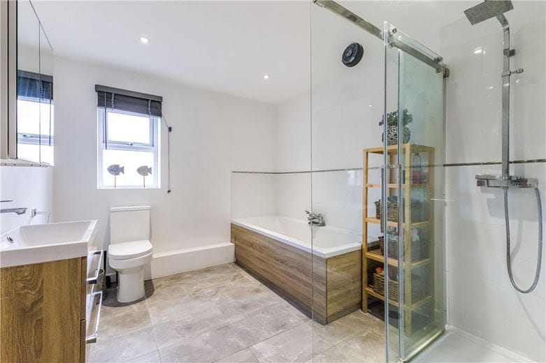 5 bedroom house, Fortunes Field, Broad Hinton SN4 - Sold STC