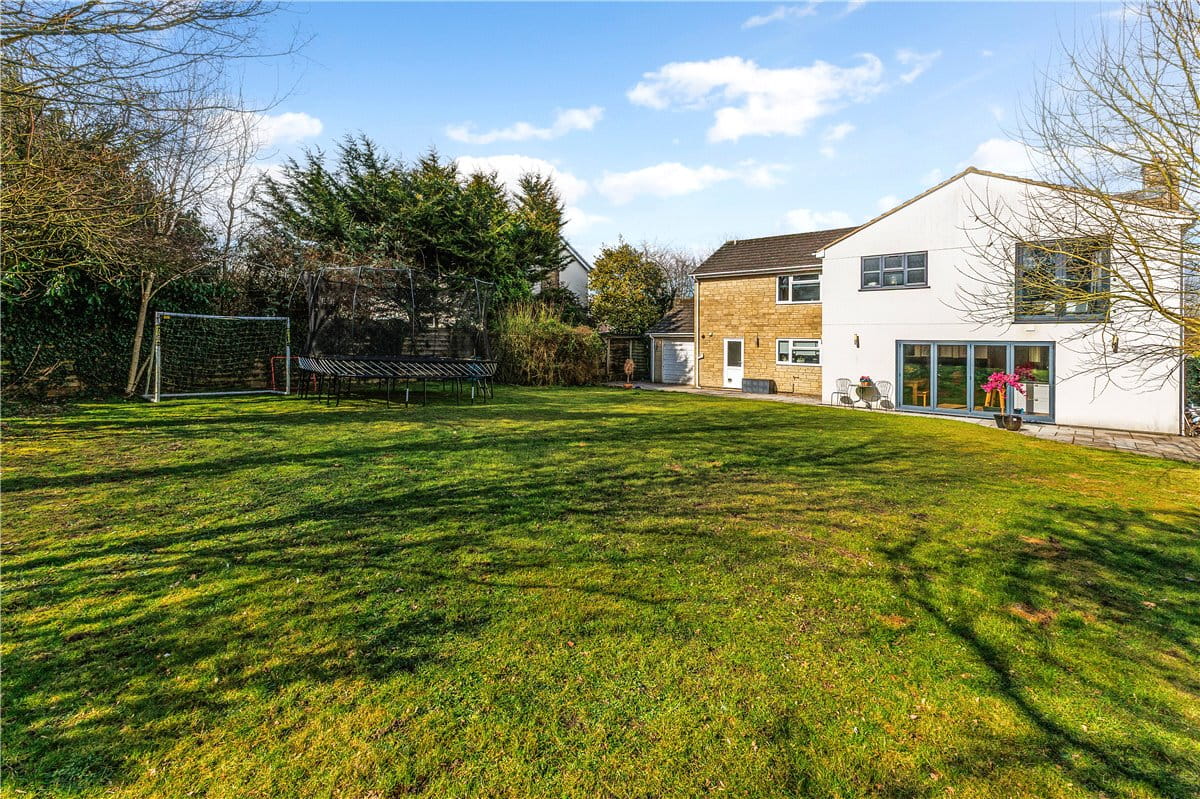 5 bedroom house, Fortunes Field, Broad Hinton SN4 - Sold STC