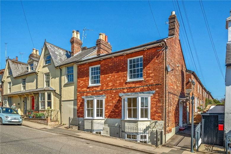 3 bedroom house, Kingsbury Street, Marlborough SN8 - Available