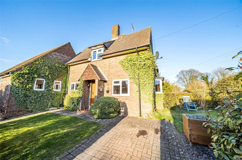3 bedroom cottage, Trusloe Cottages, Avebury Trusloe SN8 - Sold STC