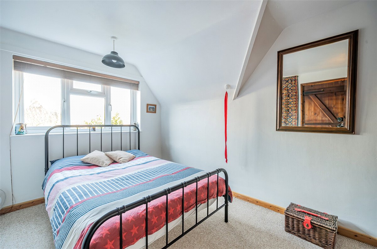 3 bedroom cottage, Trusloe Cottages, Avebury Trusloe SN8 - Available