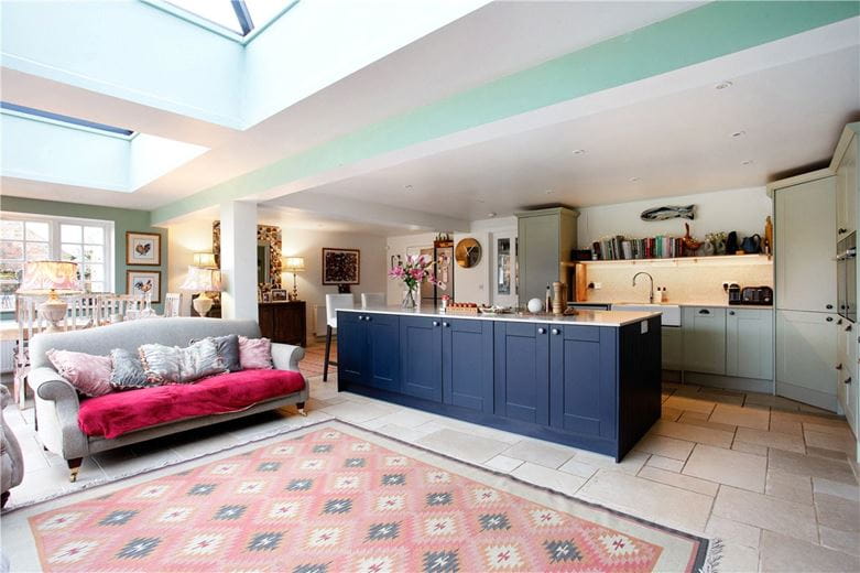 4 bedroom house, Lower Fyfield, Marlborough SN8 - Available