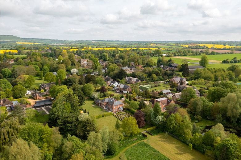 6 bedroom house, Milton Lilbourne, Pewsey SN9 - Available