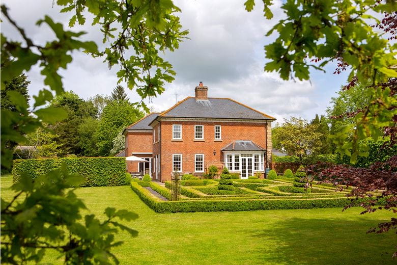 6 bedroom house, Milton Lilbourne, Pewsey SN9 - Available