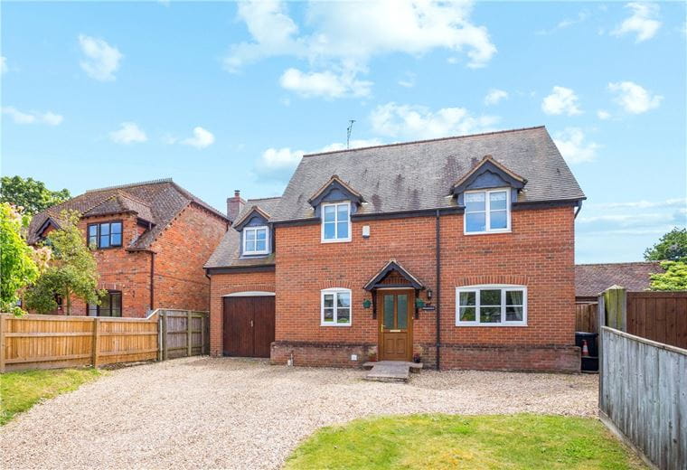 4 bedroom house, Pewsey Road, Rushall SN9 - Available