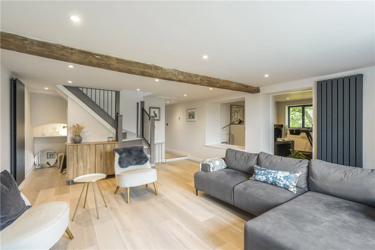 4 bedroom house, West Kennett, Marlborough SN8 - Available