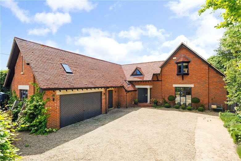 3 bedroom house, Lockeridge, Marlborough SN8 - Available