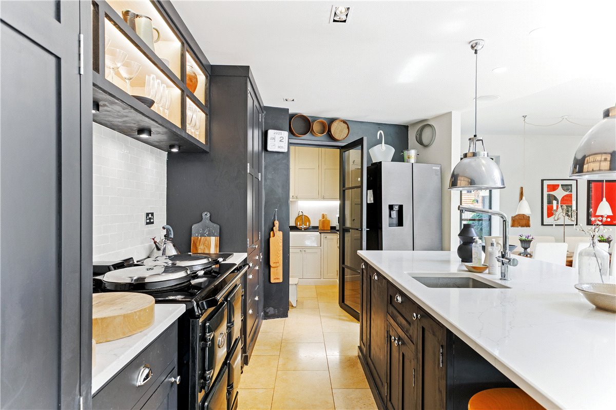 3 bedroom house, Lockeridge, Marlborough SN8 - Available