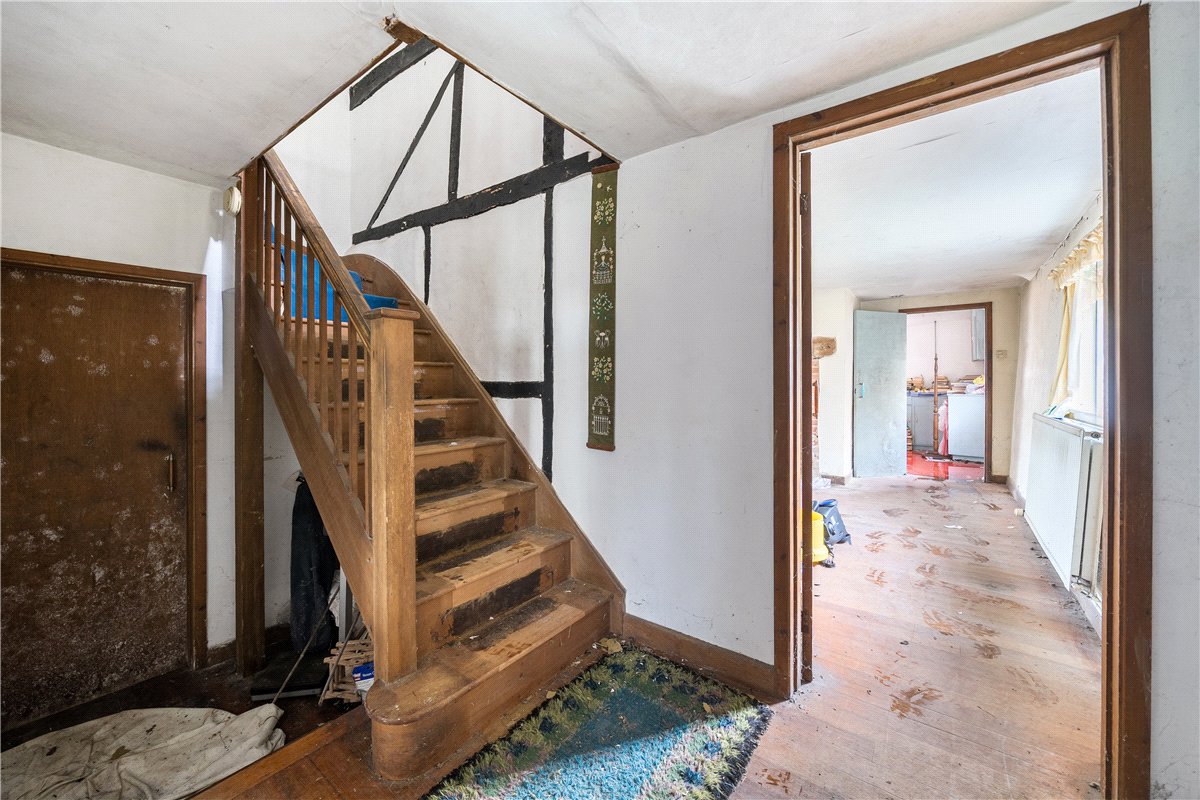 3 bedroom house, Westcourt, Burbage SN8 - Available