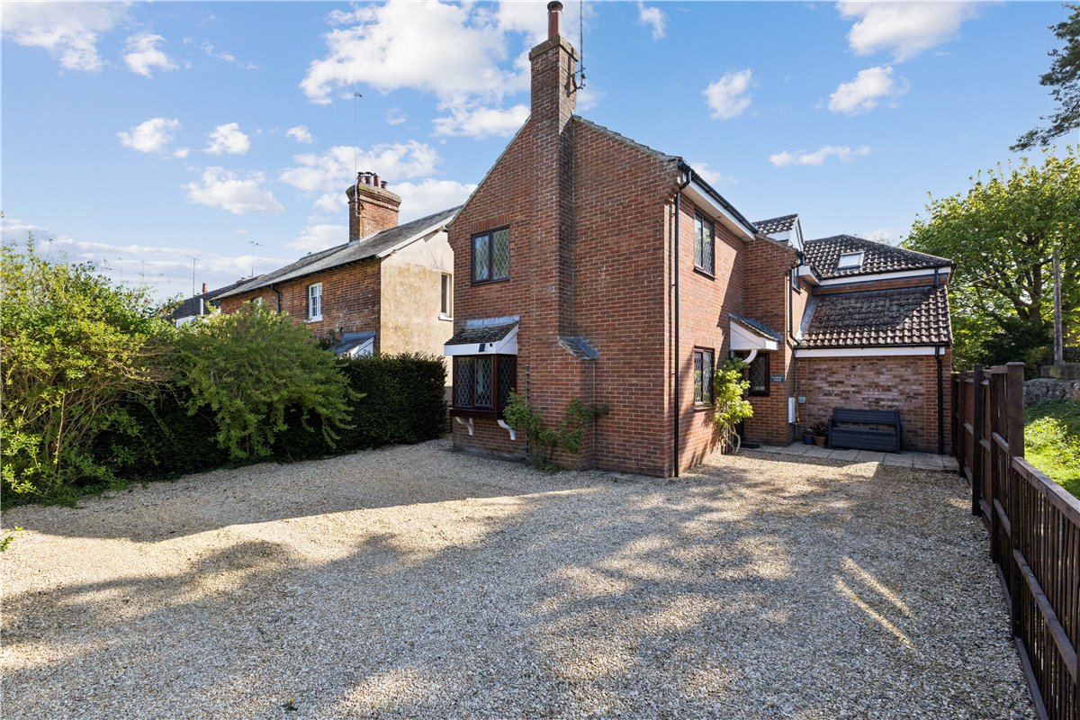 4 bedroom house, Forge Lane, West Overton SN8 - Available