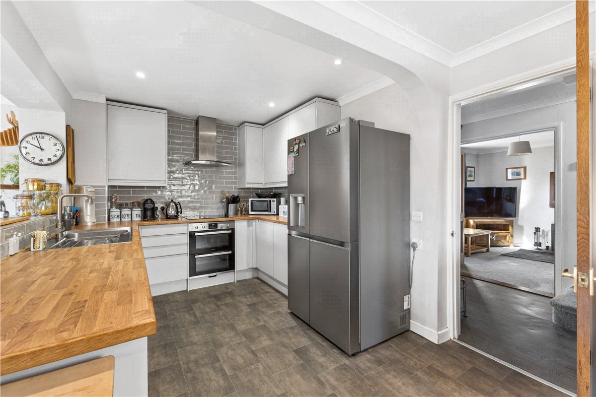 4 bedroom house, Forge Lane, West Overton SN8 - Available