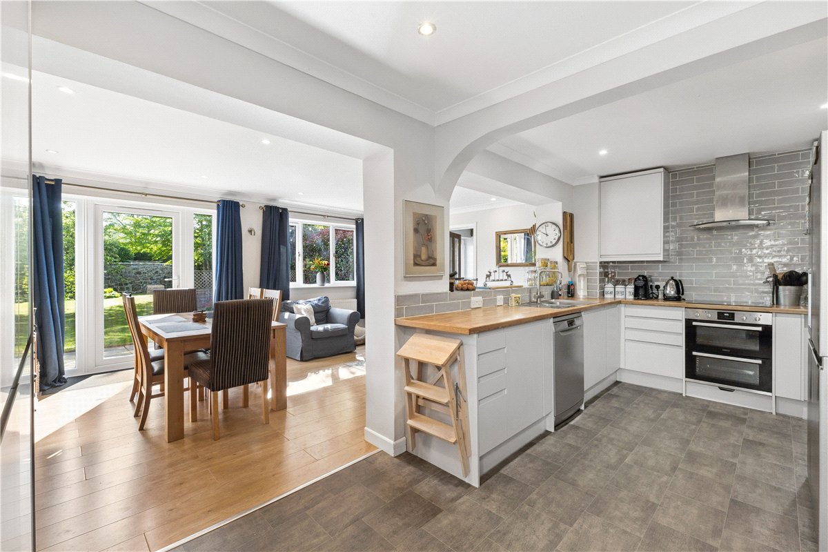 4 bedroom house, Forge Lane, West Overton SN8 - Available