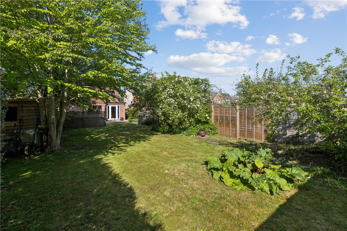 4 bedroom house, Forge Lane, West Overton SN8 - Available