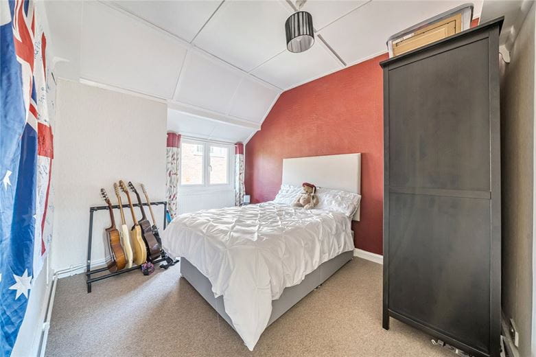 5 bedroom house, Leaze Road, Marlborough SN8 - Available