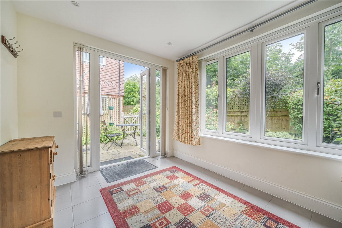 3 bedroom house, Priory Court, Marlborough SN8 - Available