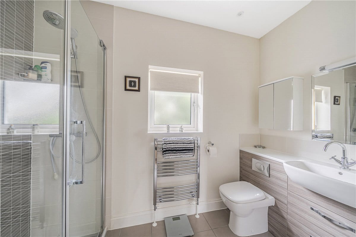 3 bedroom house, Priory Court, Marlborough SN8 - Available