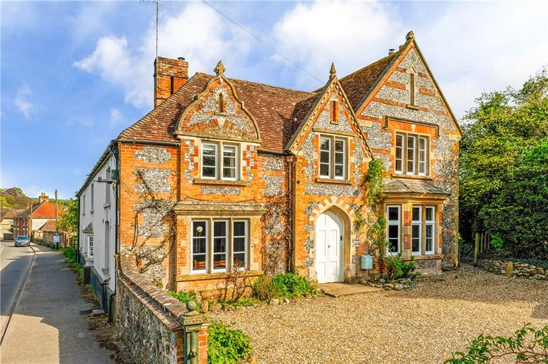 3 bedroom house, West Street, Aldbourne SN8 - Available