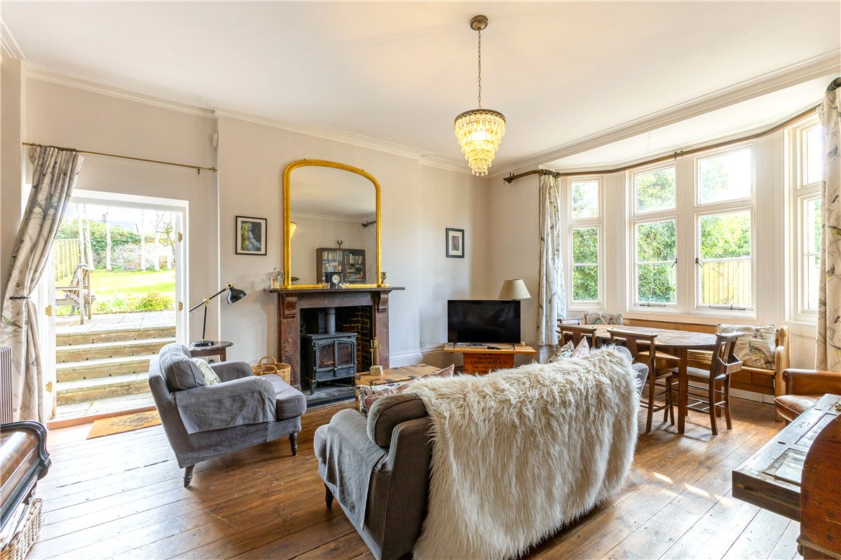 3 bedroom house, West Street, Aldbourne SN8 - Available