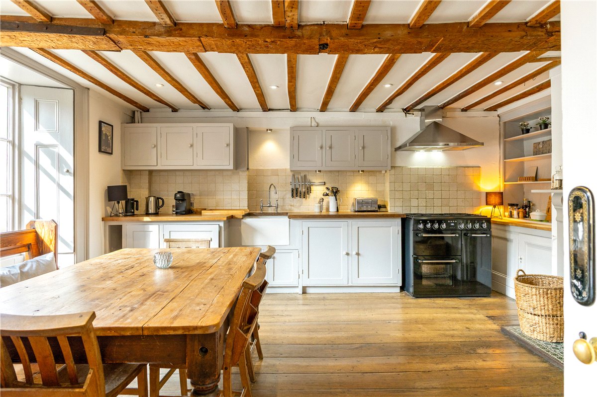 3 bedroom house, West Street, Aldbourne SN8 - Available