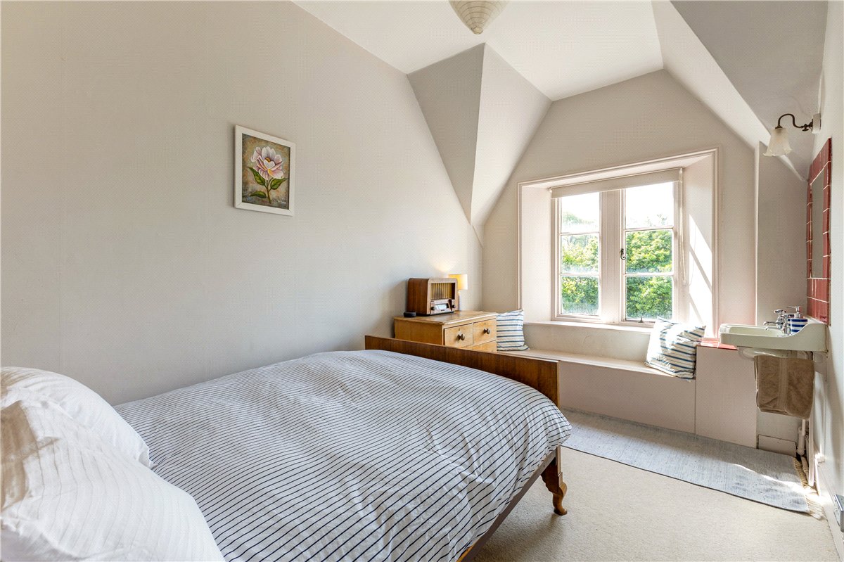 3 bedroom house, West Street, Aldbourne SN8 - Available