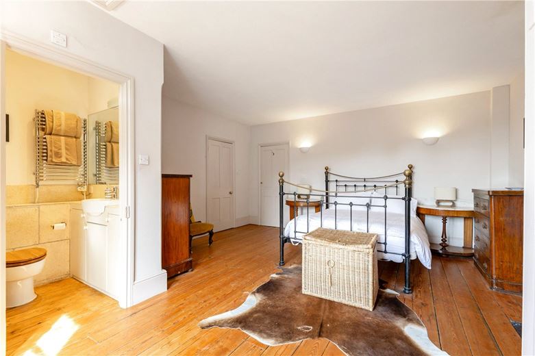 3 bedroom house, West Street, Aldbourne SN8 - Available