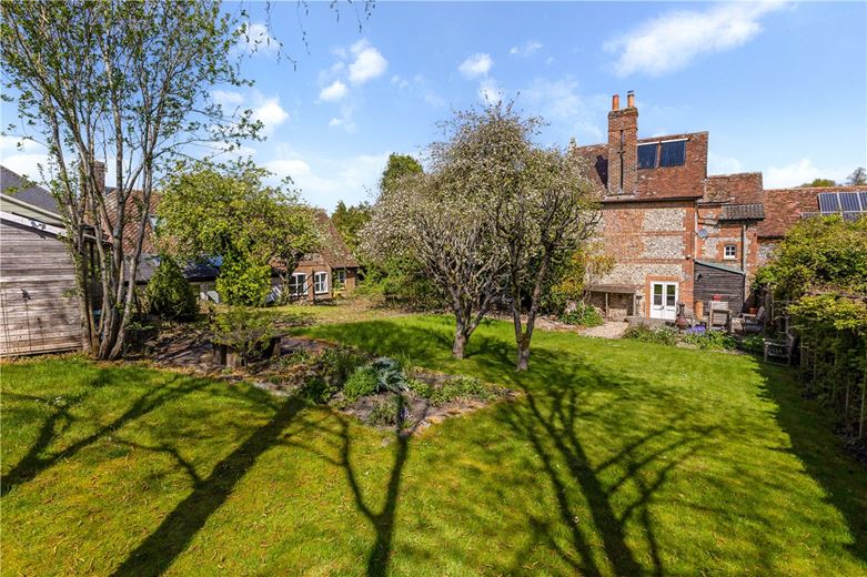 3 bedroom house, West Street, Aldbourne SN8 - Available