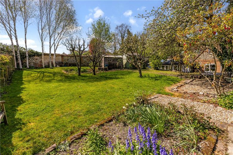 3 bedroom house, West Street, Aldbourne SN8 - Available