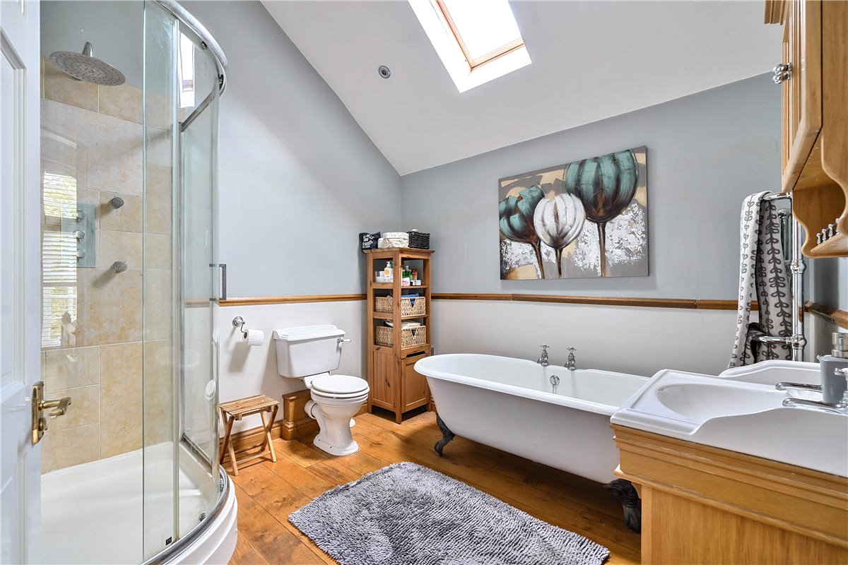 5 bedroom house, Clench Common, Marlborough SN8 - Available