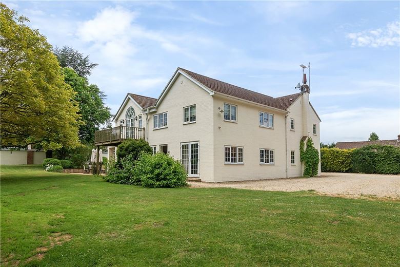 5 bedroom house, Clench Common, Marlborough SN8 - Available