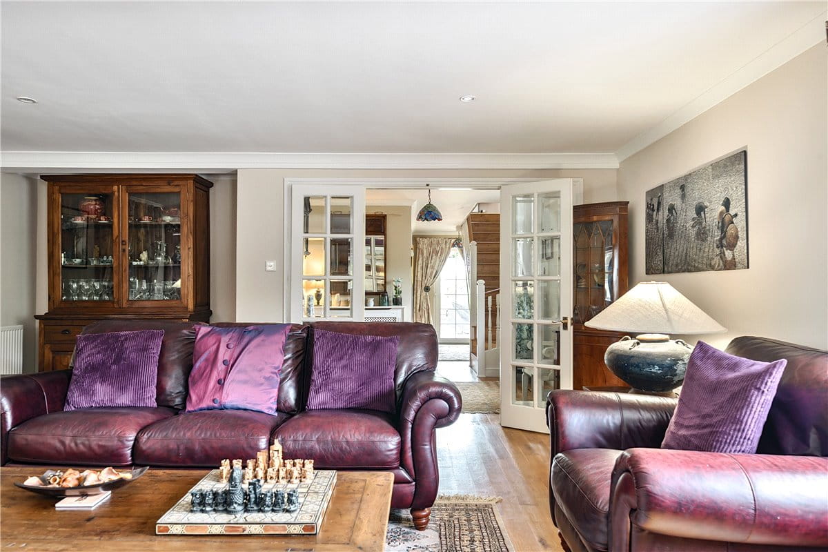 5 bedroom house, Clench Common, Marlborough SN8 - Available