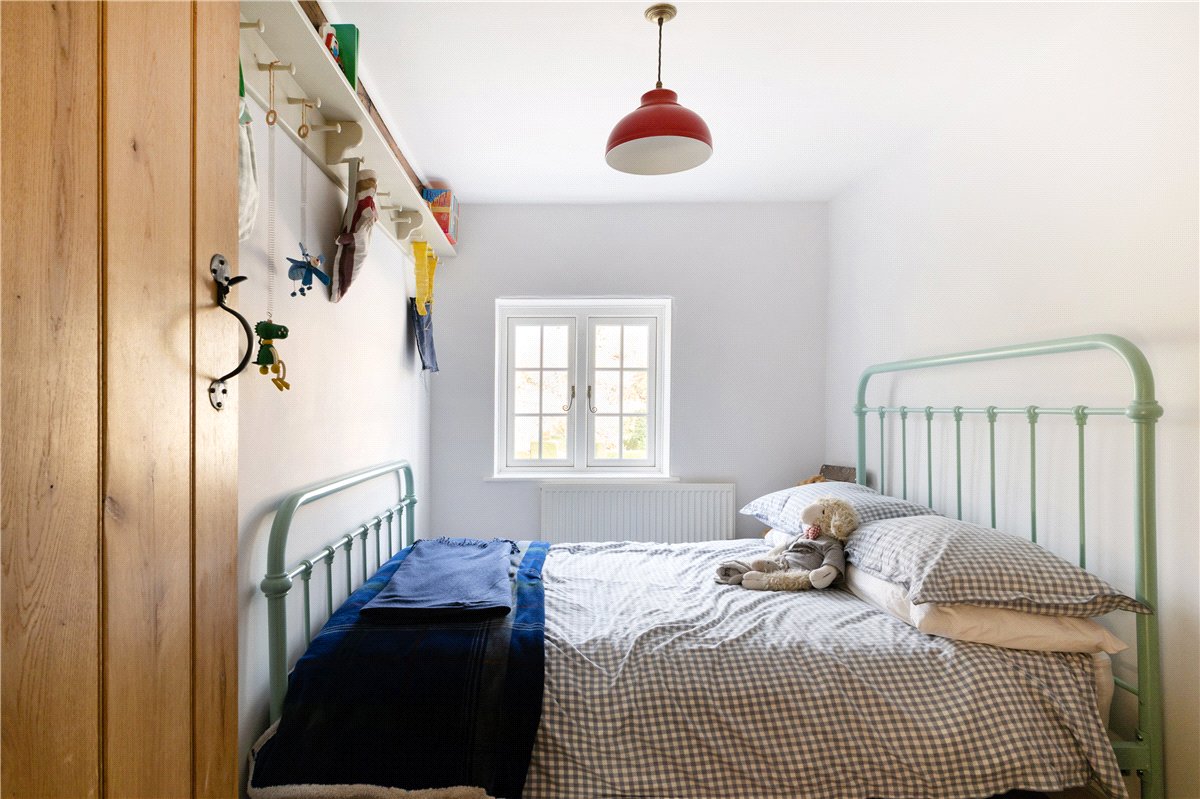 4 bedroom house, Fosbury, Wiltshire SN8 - Available