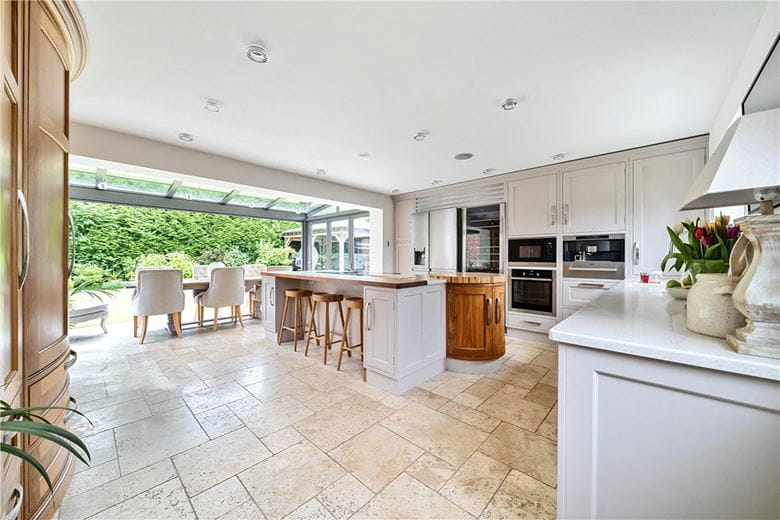 4 bedroom house, Oldbury Fields, Cherhill SN11 - Sold STC