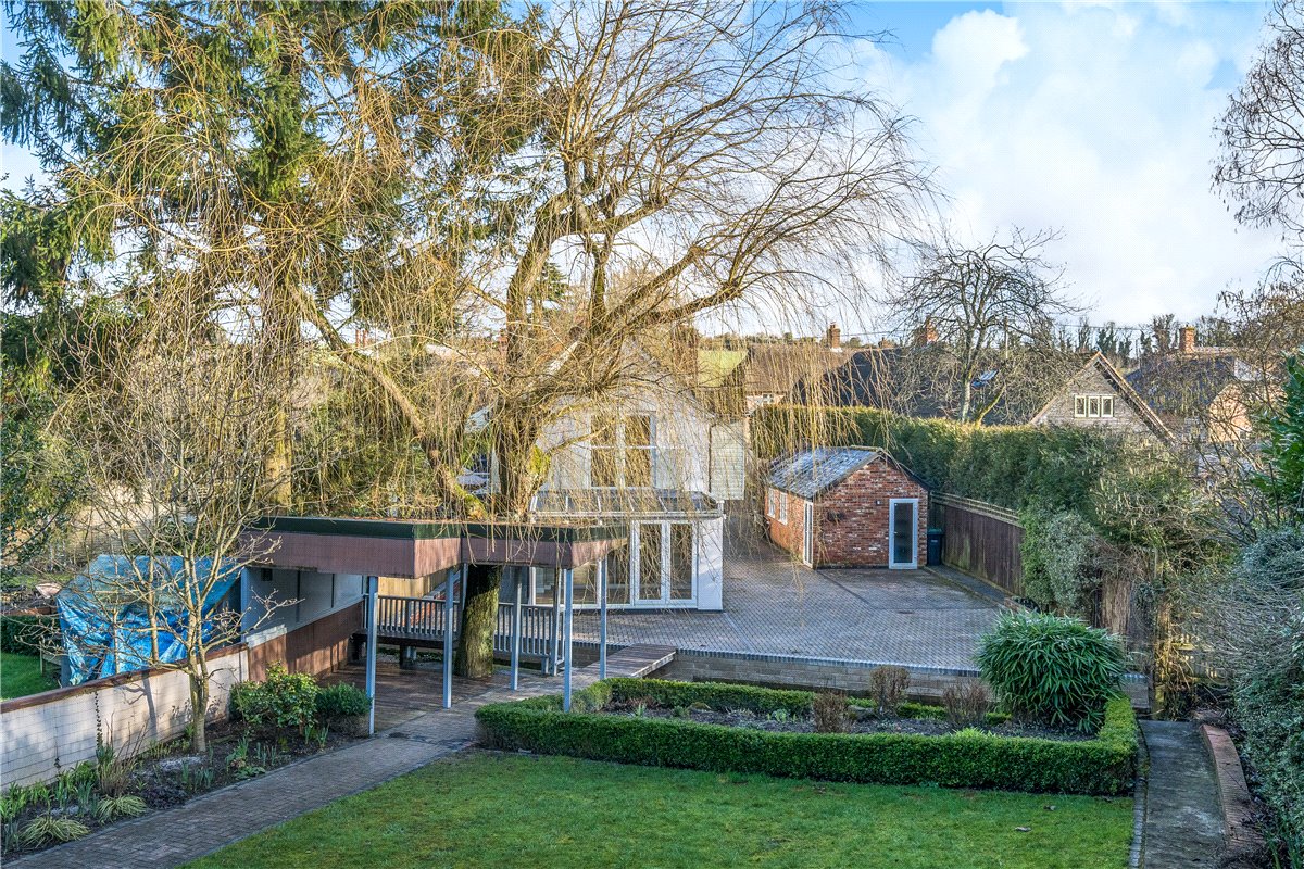 3 bedroom cottage, Wilton, Marlborough SN8 - Available