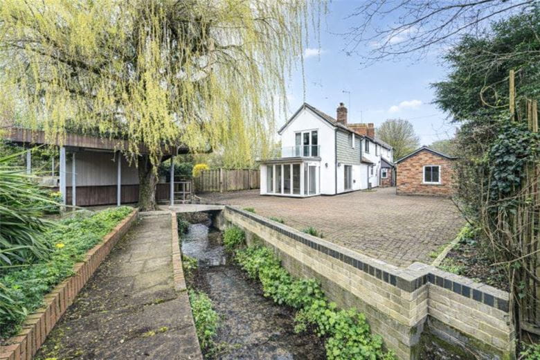 3 bedroom cottage, Wilton, Marlborough SN8 - Available