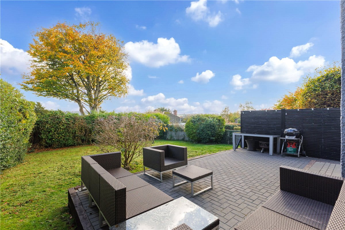 4 bedroom house, Pipers Piece, Herd Street SN8 - Available