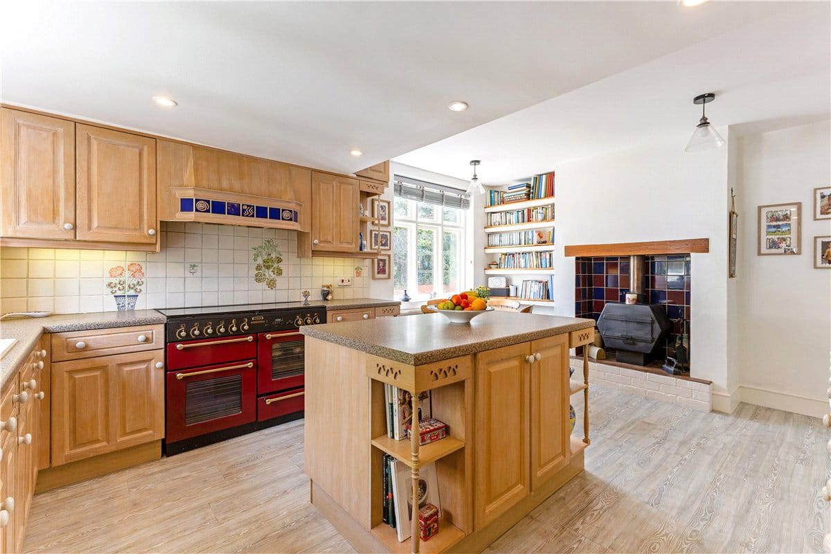 4 bedroom house, Chopping Knife Lane, Marlborough SN8 - Available