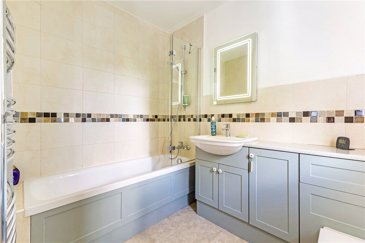 4 bedroom house, Chopping Knife Lane, Marlborough SN8 - Available