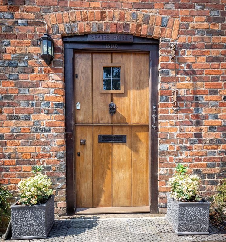 3 bedroom house, Neates Yard, Marlborough SN8 - Sold