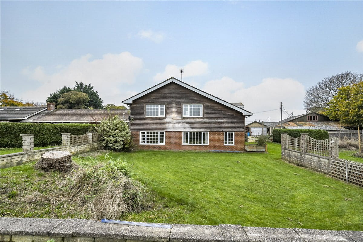 8 bedroom house, Fisher's Brook, Calne SN11 - Sold STC