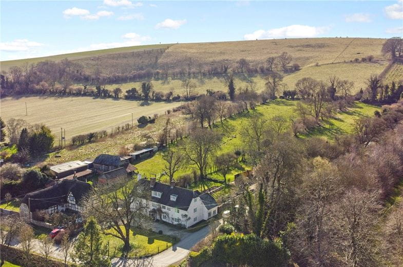 7 bedroom house, Ogbourne St. George, Marlborough SN8 - Available