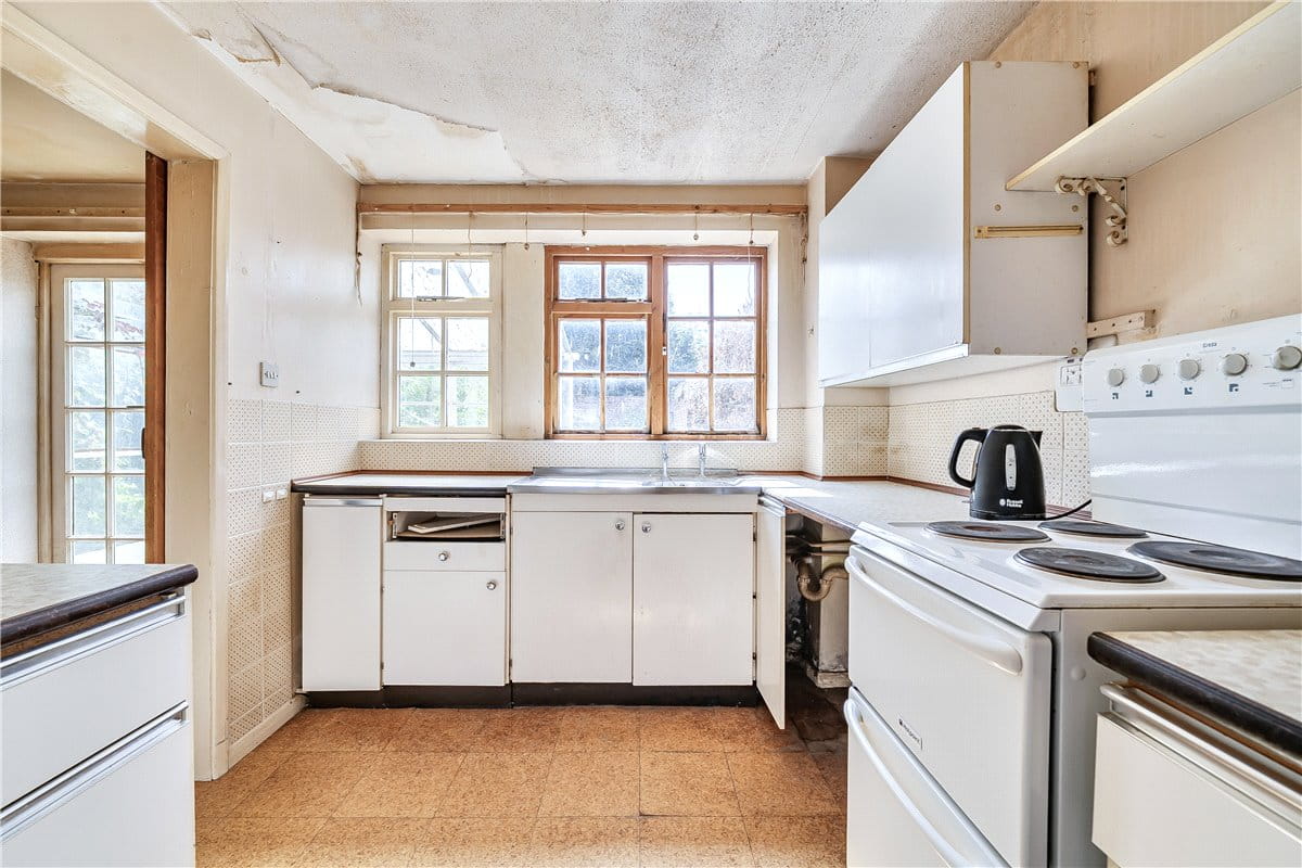 3 bedroom house, Southfield, West Overton SN8 - Sold STC