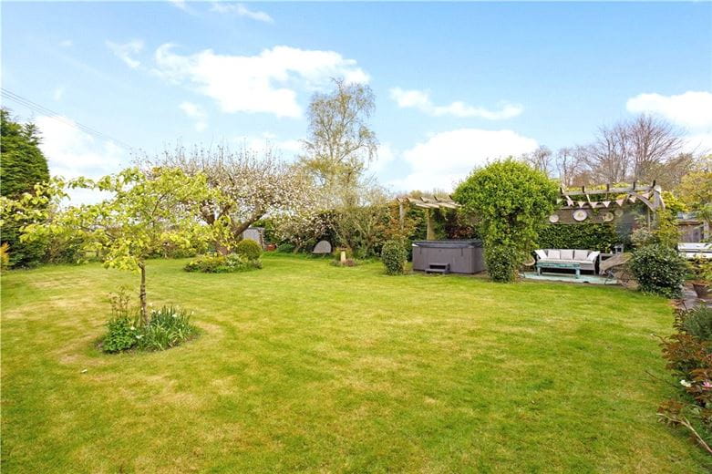 5 bedroom house, The Street, Marden SN10 - Sold