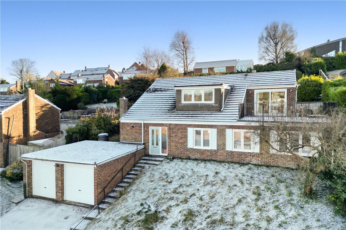 4 bedroom house, Ducks Meadow, Marlborough SN8 - Available