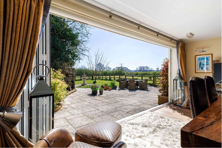 4 bedroom house, Pall Mall, Burbage SN8 - Available