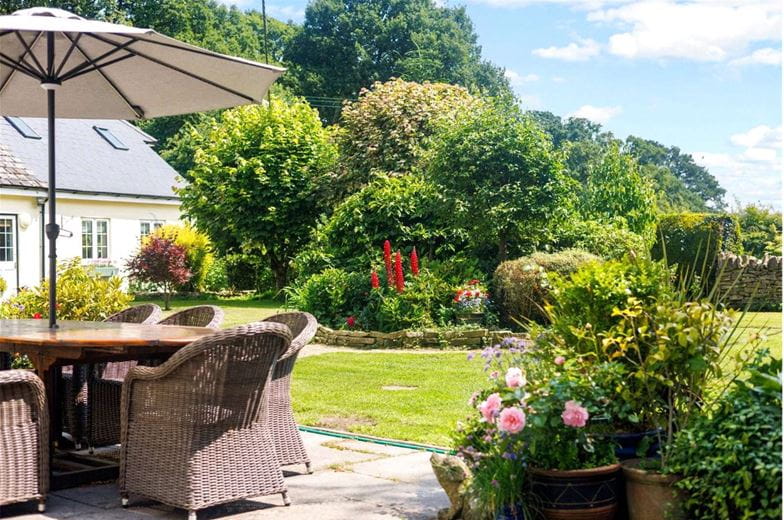 4 bedroom house, Pall Mall, Burbage SN8 - Available